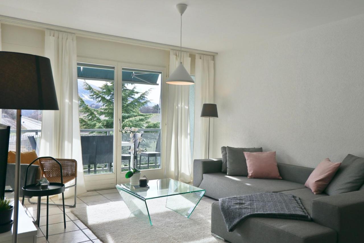 Large Modern Apartment In A Residential Area In Sierre Exteriör bild